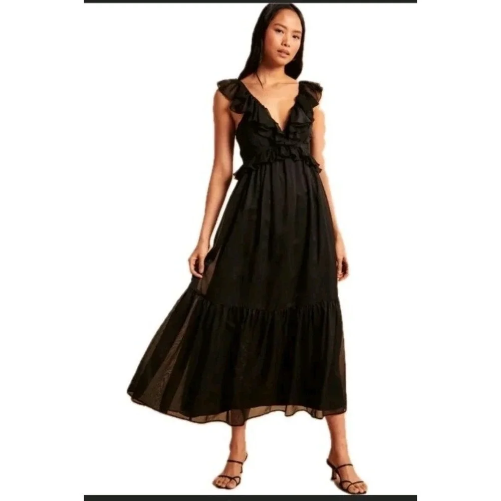 ABERCROMBIE & FITCH Ruffle Tiered Maxi Dress Retail $150 Romantic Cottagecore S